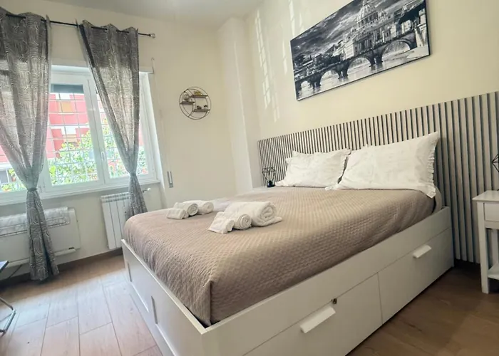 Casa Blaserna Nel Cuore Dello Shopping A Marconi E Trastevere